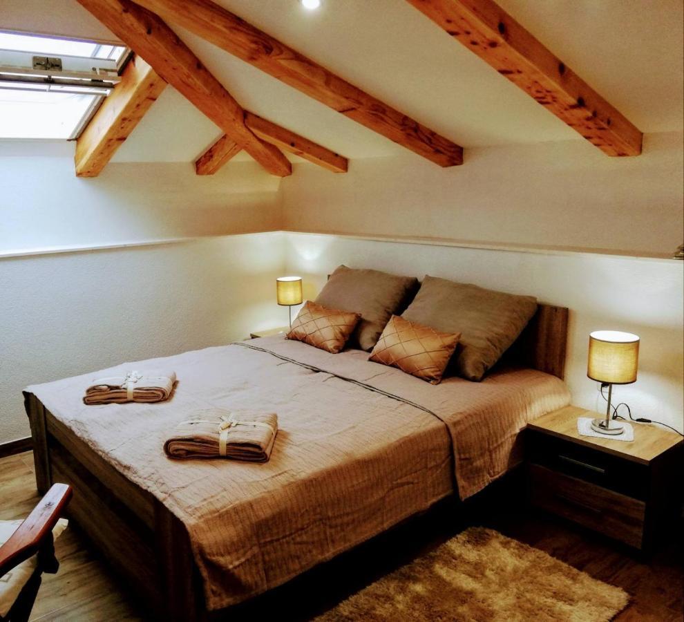 ラブLux Attic Old Town Rabアパートメント エクステリア 写真